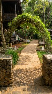 Jalan setapak diantara saung kelas di sekolah alam cikeas